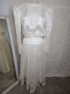 stunning vintage 1980s Gunne Sax by Jessica McClintock wedding dress